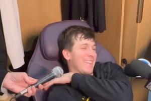 雷迪克说自己多次做到单场多次3+1 里夫斯调侃：没人关心