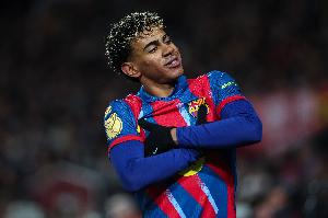 95分50秒！亚马尔攻入巴萨欧冠比赛最晚点球