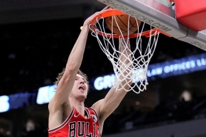 生涯之夜！布泽利斯28投16中砍下生涯新高的41分 另有6板2断2帽