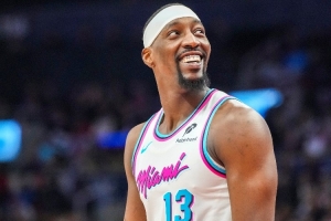 解说：阿德巴约队史第1、现役第1、历史第2 但好像就是差了点什么