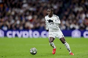 科贝：皇马后卫门迪右腿腿筋受伤，初步估计至少需要休战一周