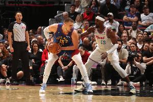 Skip：东契奇&库里等人拿83分我都接受 但场均18分的阿德巴约不行