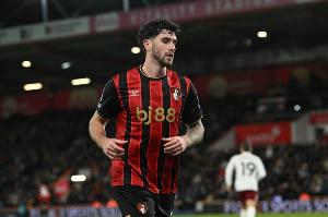 记者：尤文已向塞内西提交报价，球员还收到多特、巴萨等队报价