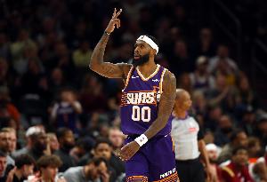 罗伊斯·奥尼尔：当我们空间拉开时 对手很难防住布克&杰伦·格林