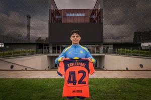 巴萨一线队首秀！18岁埃斯帕特：上场时不敢相信，我的梦想成真了