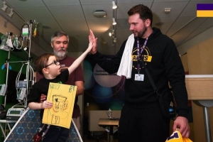 此前去看病患！东契奇：置身其中才懂健康最重要 它是最宝贵财富