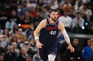 太阳主帅：祖巴茨是极具威胁的传球手和低位得分手 我们会包夹他