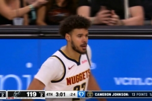 杀手出没！贾马尔·穆雷干拔三分+后仰中投 掘金反超9分了！