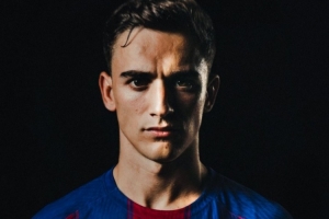 巴萨官方社媒晒图，宣告加维回归：我们的6号球员回来了！