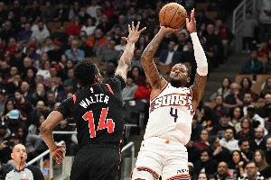 背靠背70分！杰伦·格林8记三分0罚球 高效空砍34+5+4