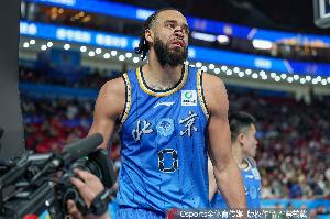 存在感十足！麦基半场出战6分钟 2中2贡献5分1板1助1断1帽