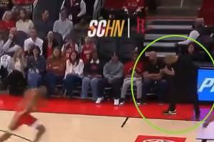 夸张！谢泼德登场14秒丢球 乌度卡弯腰捂脸失望至极！