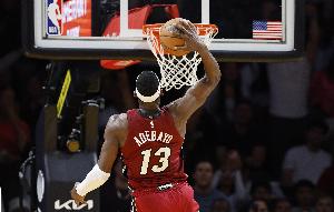 莱利：批热巴83分战犯规战术完全没道理 张伯伦砍100分时也被喷过