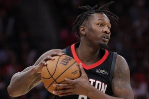 火箭VS鹈鹕裁判报告：漏判DFS发球5秒违例 杜兰特得球后一击致胜