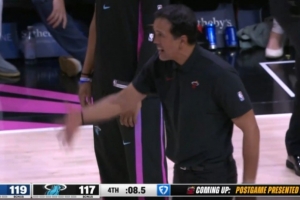 这又怎么说？魔术开不出球赶紧暂停 斯波疯狂比手势表示这不5秒？