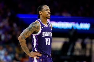 还有油！德罗赞近三战场均砍35.7分8助2断 投篮命中率68.4%