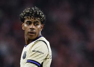 西媒：成为会员不到一年，亚马尔未能参加巴萨主席选举投票