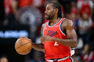 得分就是砍瓜切菜！小卡首节7分钟 5中4&三分2中2砍12分2板1断