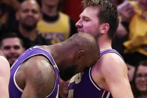 还能说啥！湖人七连胜期间詹姆斯出战4场全胜且出手均不超过15次