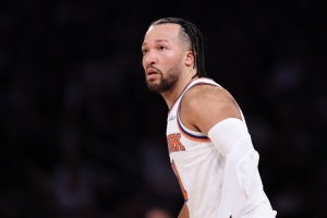 巴爷谈布伦森：小个控卫当核心很难夺冠 SGA有着侧翼的身材