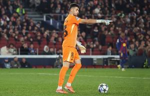 世体：霍安·加西亚左小腿不适，弗里克表示伤势看上去不重