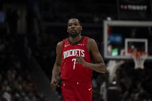 乌度卡：很多时候KD必须发起进攻 被包夹时我们需要设计战术应对