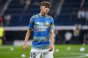 大放异彩！马卡：18岁皇马中场皮塔奇已被提拔至一线队，不回B队