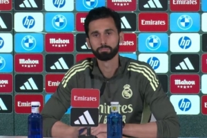 阿韦洛亚：我愿意为吕迪格立雕像 贝林厄姆和皮塔奇可以一起上场