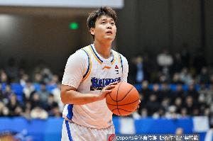 中国队长！赵睿13中11高效34分主导逆转 第三节14分&下半场22分