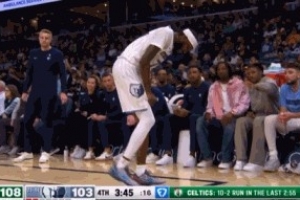 屋漏偏逢连夜雨！灰熊救火队员雅罗腿部受伤被换下场