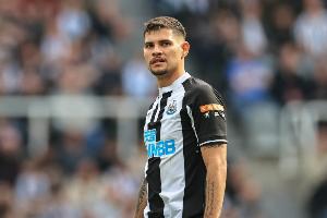 罗马诺证实：曼联几周前与吉马良斯经纪人会面，纽卡不会轻易放人