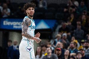 Lowe：三球时不时骚操作扰人眼 以至于忽视他一直高水准驱动全队