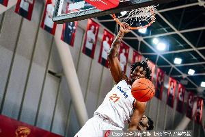 篮板&盖帽皆匹敌广东全队！大白边14分26板4帽 正负值+33冠绝全场