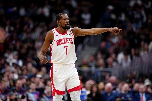 你会打到45岁？KD：那可是很长时间 詹姆斯是出于对比赛的热爱