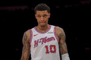 铁贾小宝！小史密斯10中2&三分7中1仅拿6分5板1助 上半场6中0