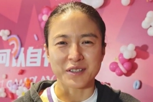 最喜欢周杰伦的哪首歌？张曼曼：晴天、稻香 王丽丽：告白气球