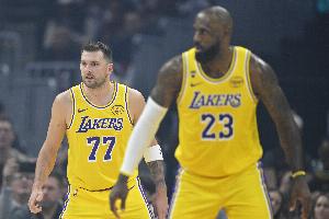 湖人6连客最后一场！ESPN预测明日胜率：湖人75.6% 步行者24.4%