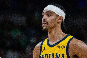 内姆哈德9中3&罚球6中6拿到14分 狂送19次助攻生涯单场新高