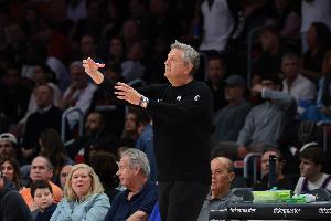 芬奇：让康利重回首发是因更需要一个控球手和组织者