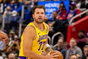 老哈达威：若有人能破100分那一定是卢卡 他状态来了1V2都随便打