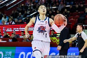 凑个顺子？高诗岩4中0拿到1分2篮板3失误4助攻5犯规 正负值-6