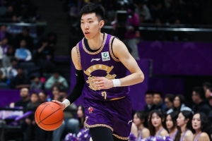 串联球队！廖三宁送10助另有10分6板2断 正负值+23最高