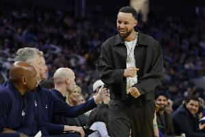 Slater：斯蒂芬·库里尚未放弃在本赛季末复出的希望