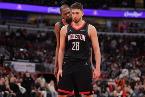 帕金斯：火箭需要一个更衣室领袖 申京的防守还要变得更好