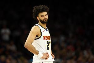 状态出色！贾马尔·穆雷打满首节 6中4&5罚全中砍下15分3板4助