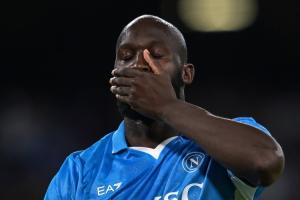 意媒：德佬向卢卡库下最后通牒，若周二不归队将被无限期踢出球队