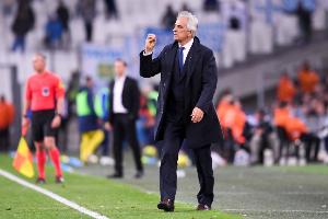 队报：南特主帅因推搡第四官员和辱骂主裁，可能面临长期禁赛处罚