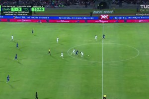 他究竟是菜，还是买球了？墨超球员反击大空门踢飞