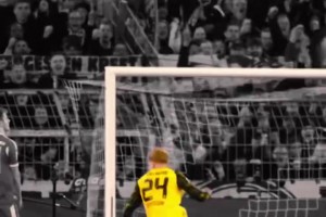 空翻千变不厌倦！这个角度来回顾斯文松的精彩进球！