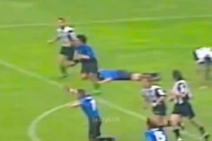 至今仍疑点重重！重温98年那次极具争议的意大利国家德比